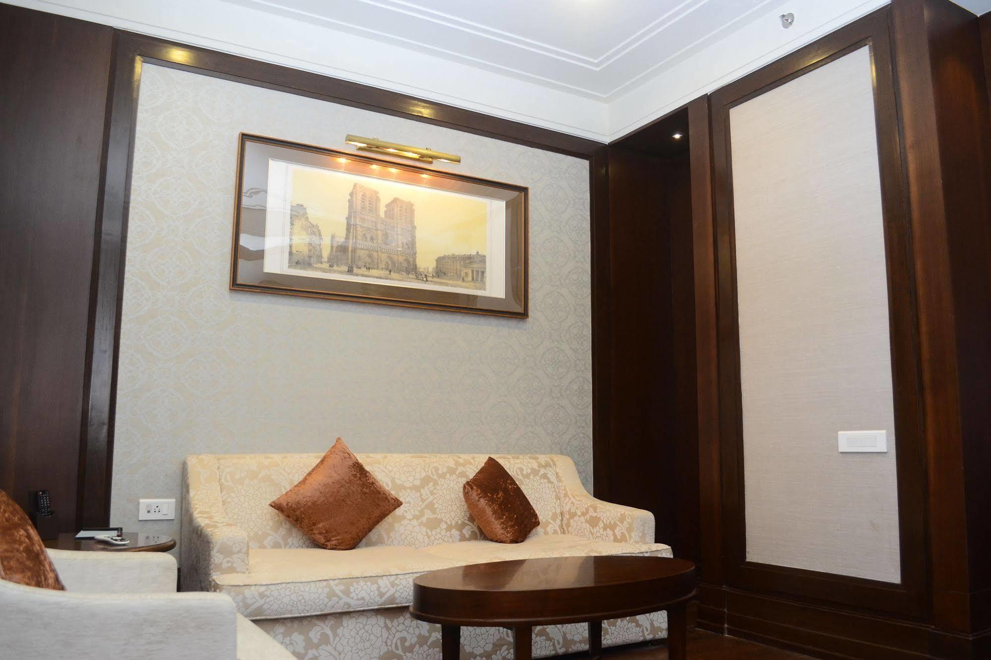 होटल Sheraton Grand Palace