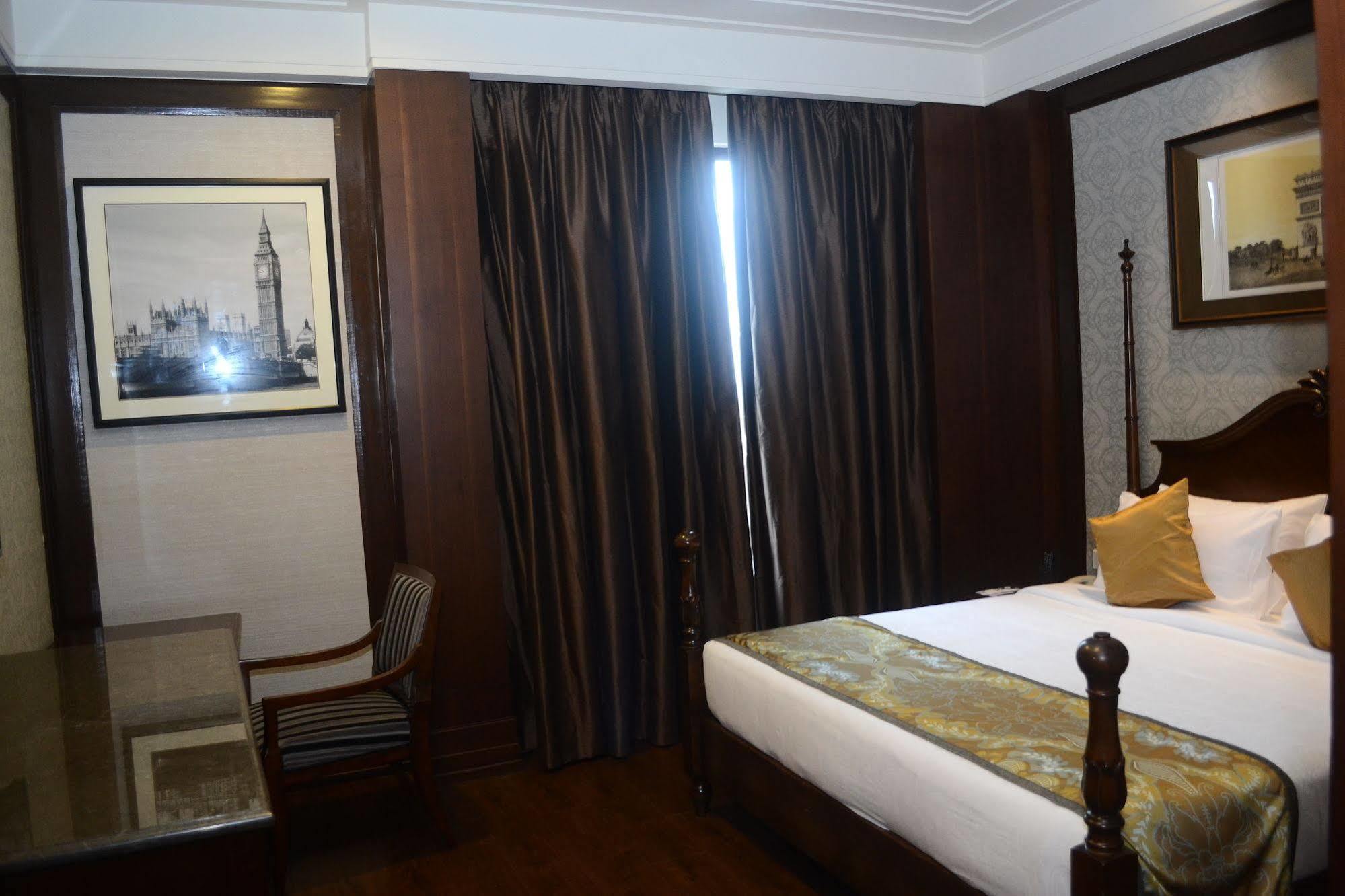 Sheraton Grand Palace होटल Indore